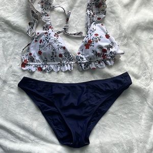 only worn once or twice